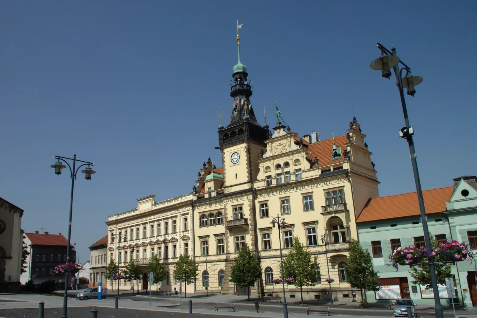 Kladno — cel transferu z lotniska Praga